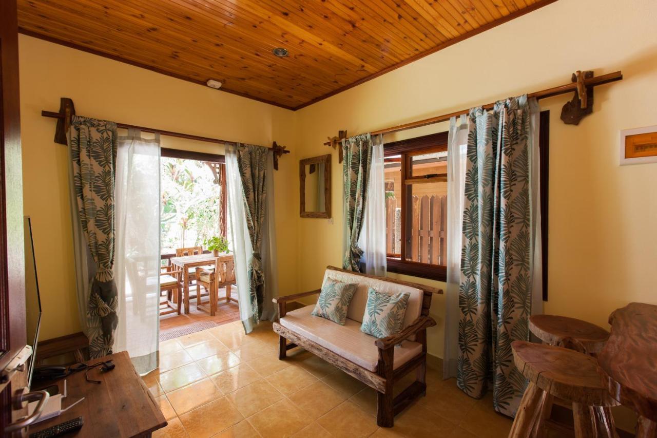 Villa Anse Severe *